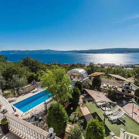 Crikvenica, Vinodol 5 *