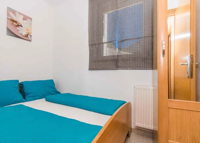Crikvenica, Vinodol 5 *