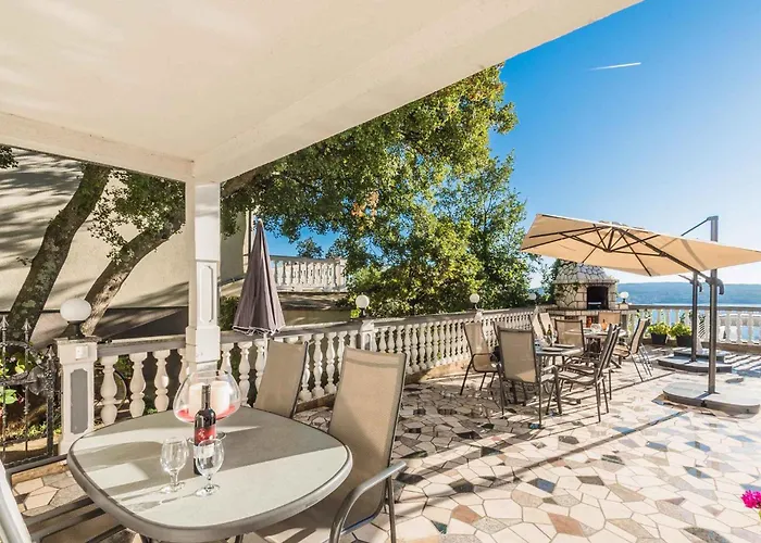 Crikvenica, Vinodol 5 *